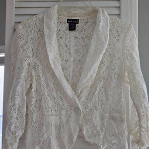 Cropped Lace Jacket by Wet Seal - MEIDUM - Gently Used
